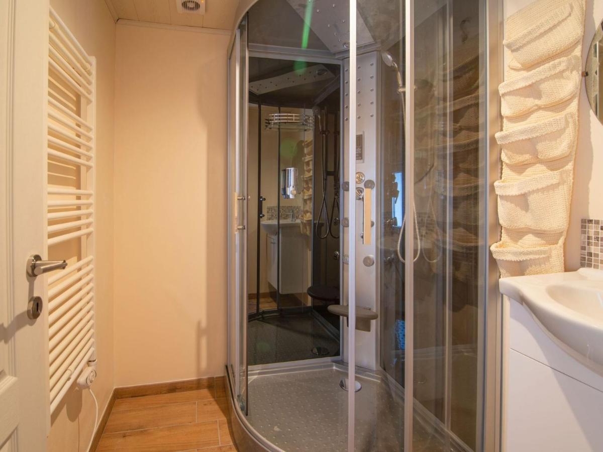 Very Spacious House With Sauna Spa And Countryside Views Gouvy المظهر الخارجي الصورة