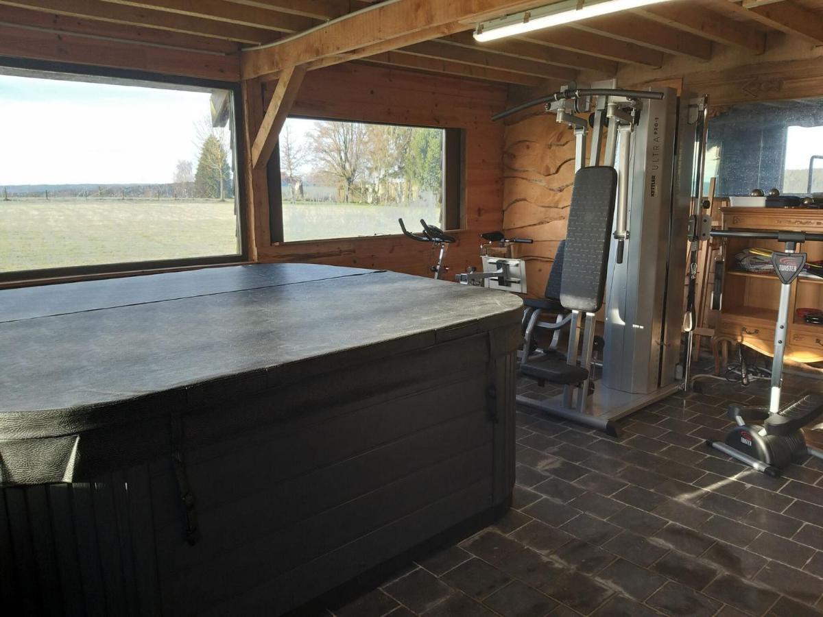 Very Spacious House With Sauna Spa And Countryside Views Gouvy المظهر الخارجي الصورة